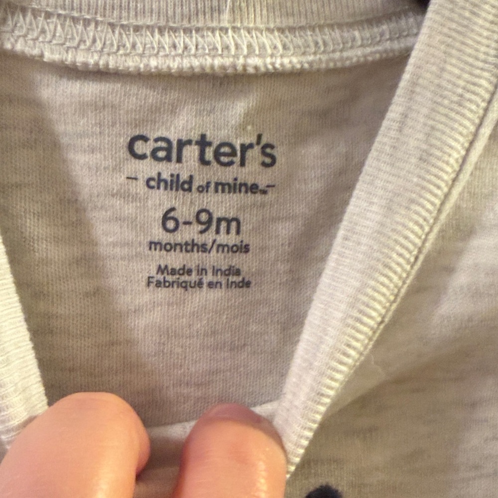 Carter’s Two-Piece Set - Picture 2 of 5